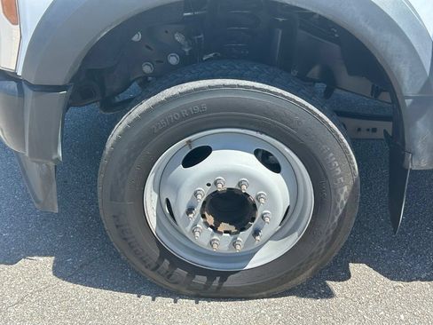 Used 2024 Ford F550 2WD Regular Cab Super Duty image 16