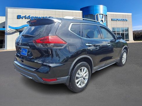 Used 2017 Nissan Rogue SV w/ Sun & Sound Touring Package AWD/4WD image 6