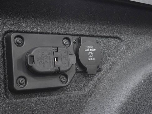 Used 2022 RAM 2500 Big Horn w/ Level C Equiment Group image 28