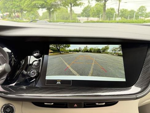 Used 2023 Buick Envision Essence FWD image 22