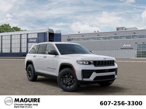 New 2026 Jeep Grand Cherokee Altitude AWD/4WD image 5
