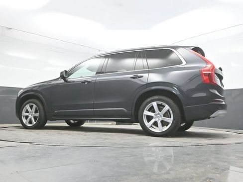 Used 2022 Volvo XC90 T5 Momentum AWD/4WD image 34