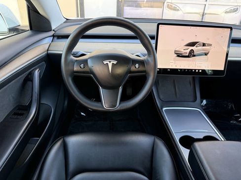 Used 2023 Tesla Model 3 Standard Range image 21