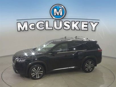 Used 2024 Nissan Pathfinder Platinum w/ Cargo Package