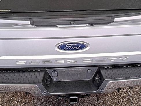 Used 2017 Ford F350 Lariat w/ Chrome Package image 12