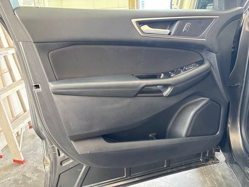Used 2019 Ford Edge SEL FWD image 10