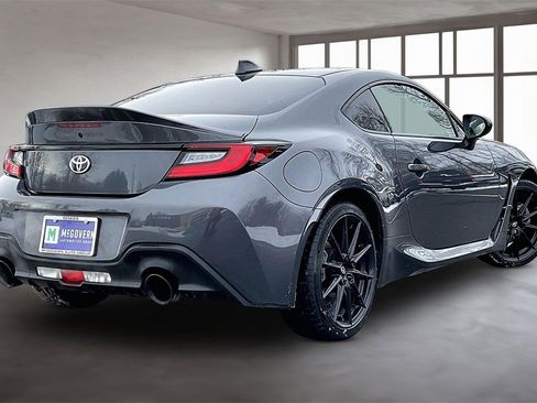 Used 2024 Toyota GR86 Premium image 6