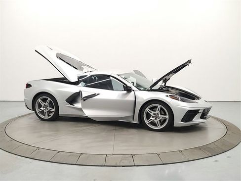 Used 2020 Chevrolet Corvette Stingray Preferred Cpe w/ 2LT Preferred Equipment Group image 16