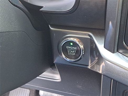 Certified 2022 Ford F150 XLT w/ Equipment Group 302A High image 15