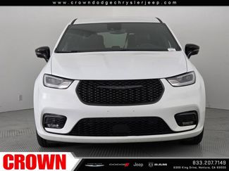 Used 2024 Chrysler Pacifica Limited FWD video 2