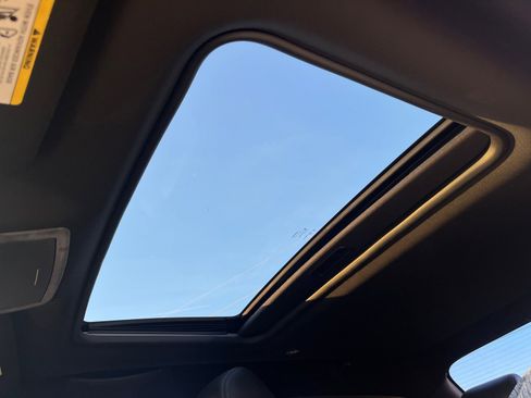 Used 2013 Dodge Challenger R/T Plus image 24