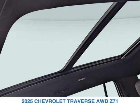 Used 2025 Chevrolet Traverse Z71 w/ Enhanced Driving Package AWD/4WD image 15