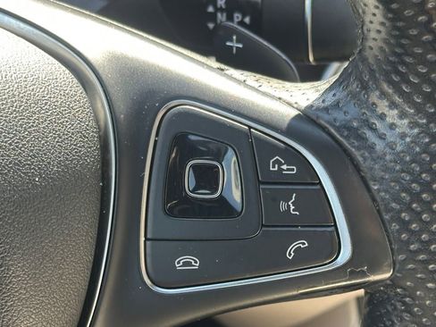 Used 2017 Mercedes-Benz E 300 image 23