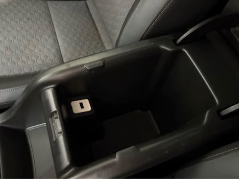 Used 2016 Chevrolet Colorado Z71 AWD/4WD image 24