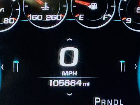 Used 2018 Chevrolet Suburban Premier image 14