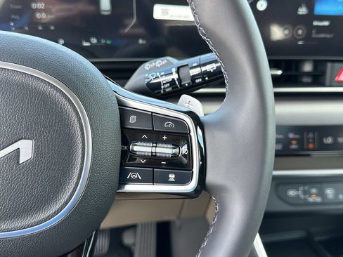 New 2026 Kia Carnival SX FWD image 30