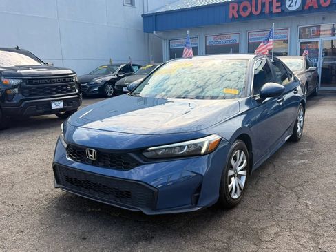 Used 2025 Honda Civic LX image 4