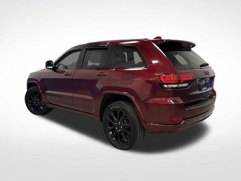 Used 2019 Jeep Grand Cherokee Altitude image 3