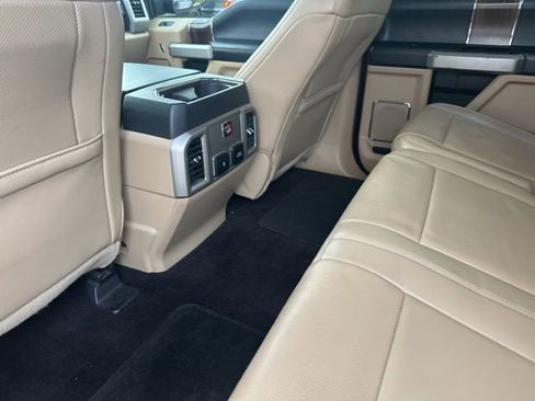 Used 2017 Ford F150 Lariat w/ Equipment Group 501A Mid image 19