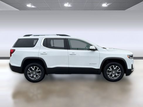 Certified 2023 GMC Acadia SLT w/ Preferred Package FWD image 8
