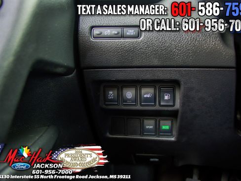 Used 2020 Nissan Rogue SV FWD image 18