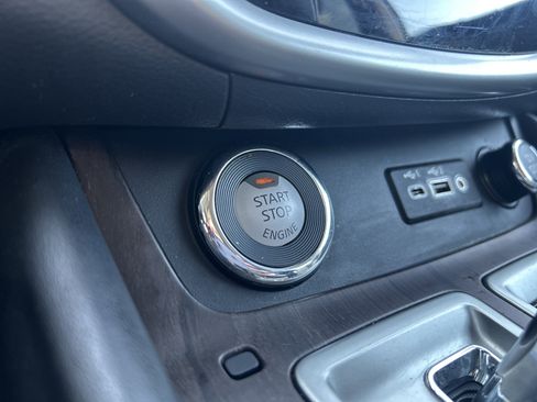 Used 2019 Nissan Murano Platinum w/ Cargo Package image 15