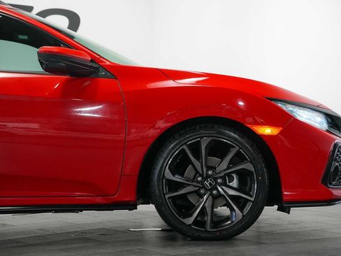 Used 2017 Honda Civic Sport Touring image 9