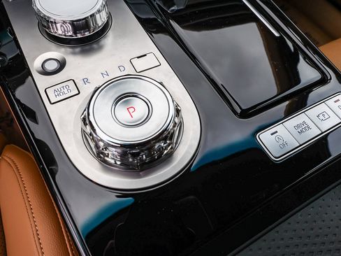 Used 2025 Genesis G80 2.5T image 23