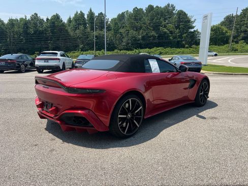 Used 2021 Aston Martin V8 Vantage Roadster RWD image 5