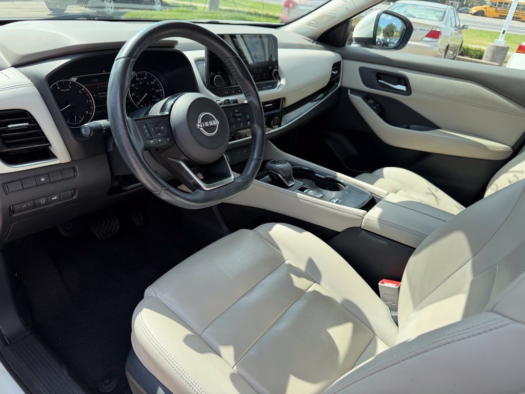 Used 2023 Nissan Rogue SL w/ SL Premium Package FWD image 6
