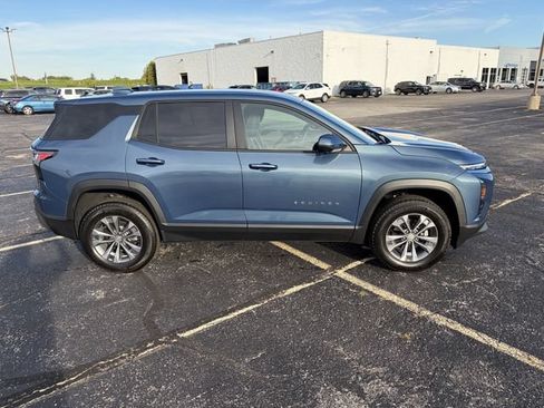 Used 2026 Chevrolet Equinox LT w/ Convenience Package II AWD/4WD image 7