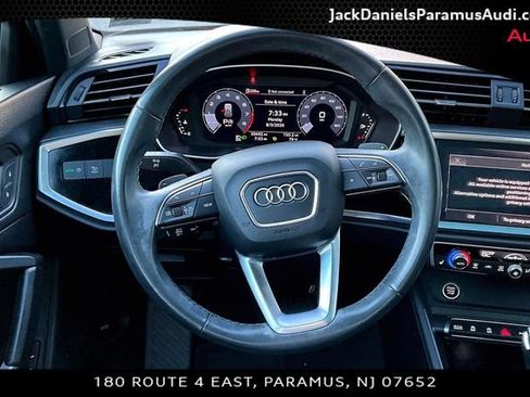 Used 2024 Audi Q3 2.0T Premium AWD/4WD image 5