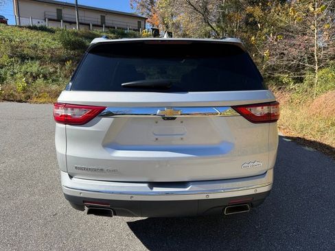 Used 2020 Chevrolet Traverse High Country image 7