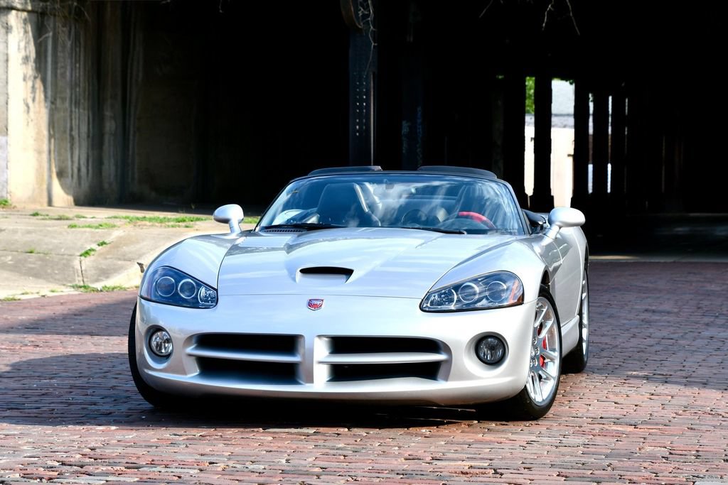 Used 2005 Dodge Viper SRT-10 w/ Mamba Edition Group RWD image 3