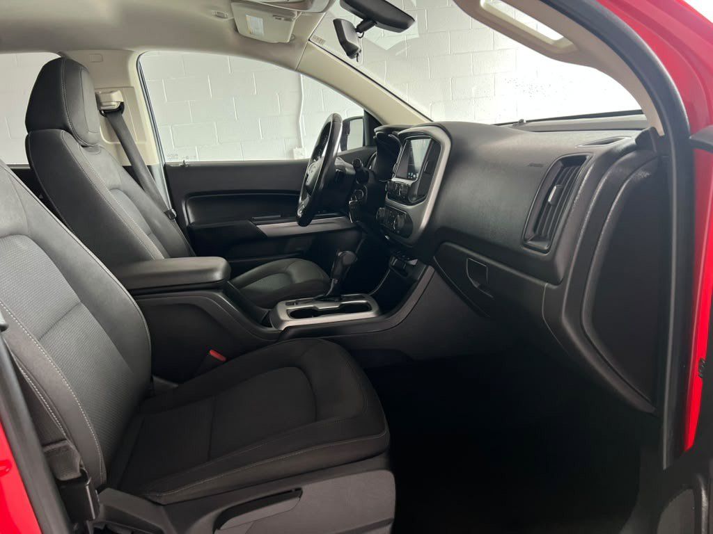 Used 2016 Chevrolet Colorado LT w/ LT Convenience Package RWD image 16