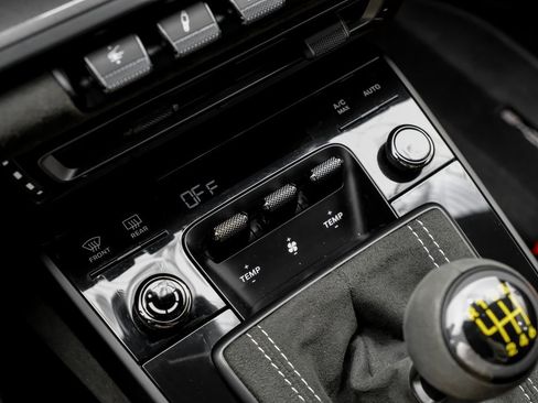 Used 2022 Porsche 911 GT3 image 17