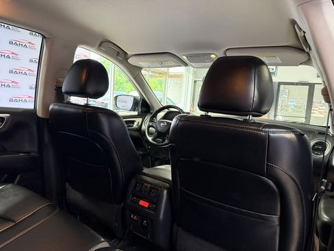 Used 2020 Nissan Pathfinder SL AWD/4WD image 44