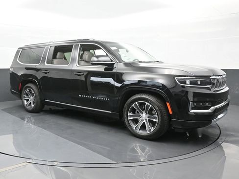 Used 2024 Jeep Grand Wagoneer L 4WD image 8