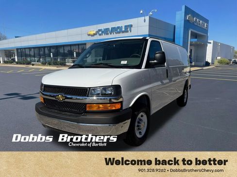 New 2026 Chevrolet Express 2500 w/ Driver Convenience Package RWD image 3