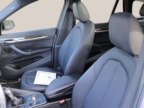 Used 2018 BMW X1 sDrive28i image 13