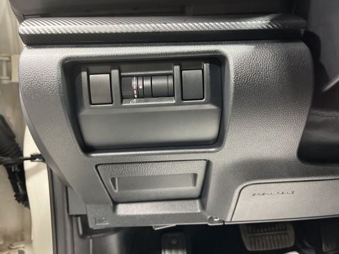 Certified 2024 Subaru Crosstrek 2.0i Premium AWD/4WD image 17