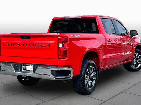 Used 2023 Chevrolet Silverado 1500 LT AWD/4WD image 13