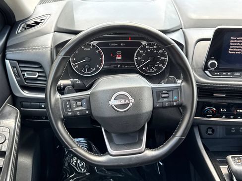 Used 2025 Nissan Rogue SV FWD image 24