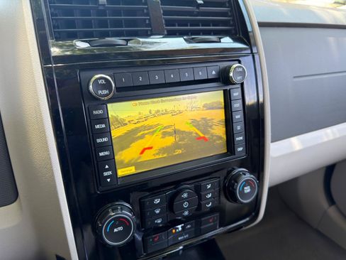 Used 2010 Ford Escape Limited FWD image 25