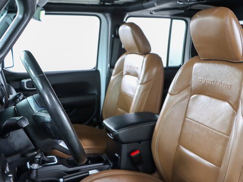 Used 2022 Jeep Gladiator Overland w/ Popular Equipment Package AWD/4WD image 24