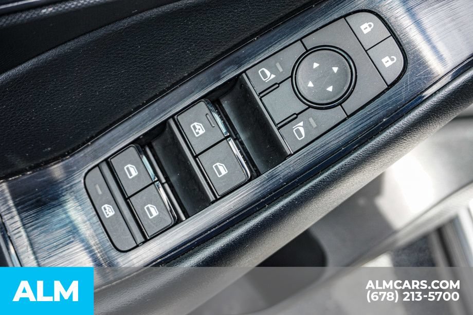 Used 2024 Nissan Rogue S FWD image 45