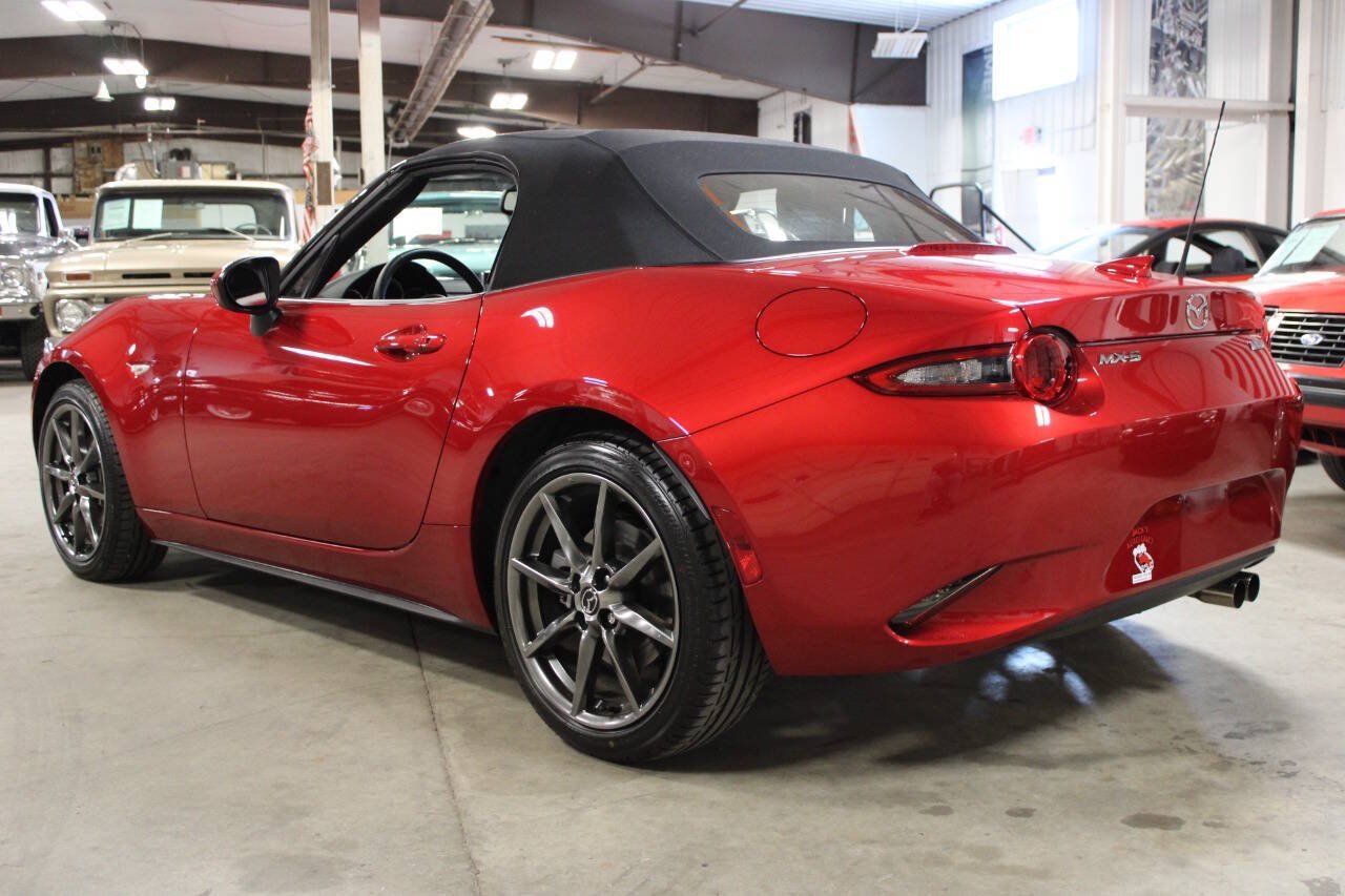 Used 2016 MAZDA MX-5 Miata Grand Touring RWD image 4