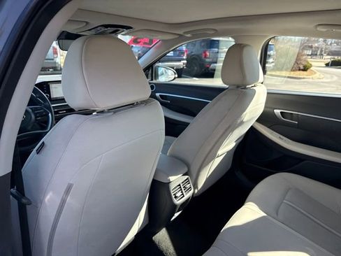 Certified 2023 Hyundai Sonata SEL w/ Convenience Package image 20