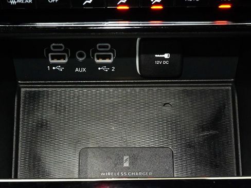 Used 2023 Jeep Grand Cherokee Altitude image 15