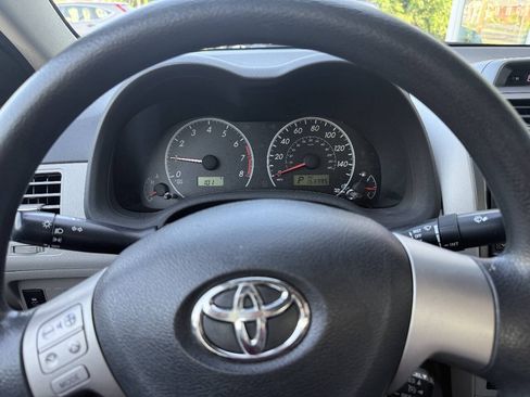 Used 2013 Toyota Corolla LE FWD image 21